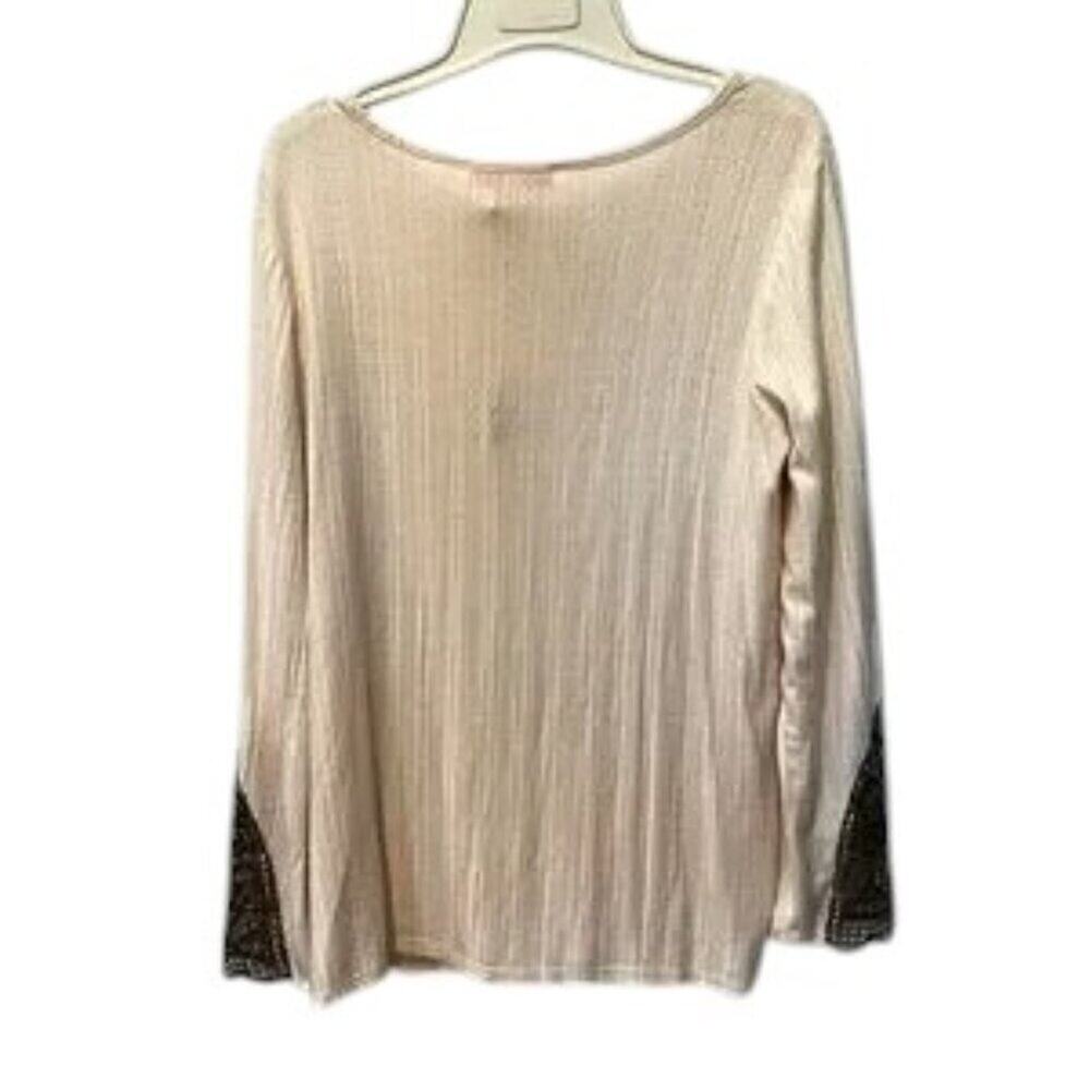 Haley & Co Henley Top Cream Blue Floral Flutter Sleeve NWT Women’s L - Picture 2 of 11